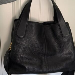 Elegant Fossil Black Leather Handbag